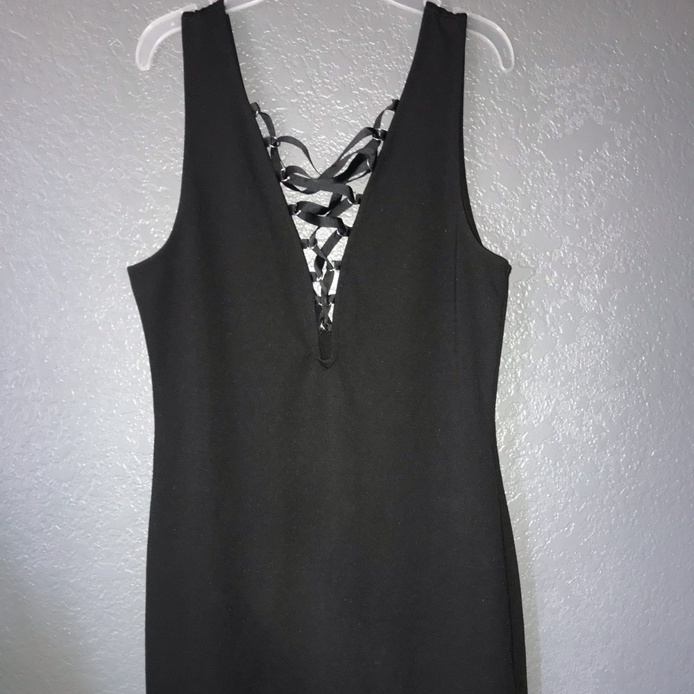 Crossed v-neck mini dress